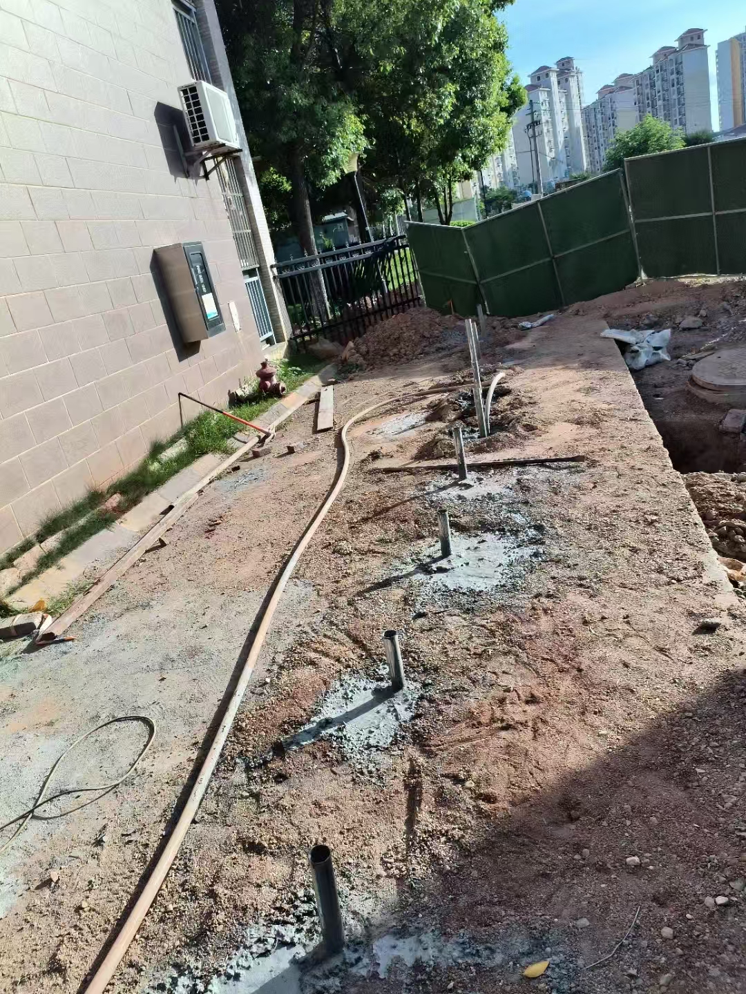 南岸自建房地基下沉加固
